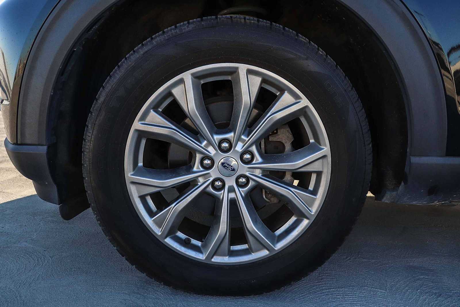 Thumbnail: 2020 Ford Explorer - 11