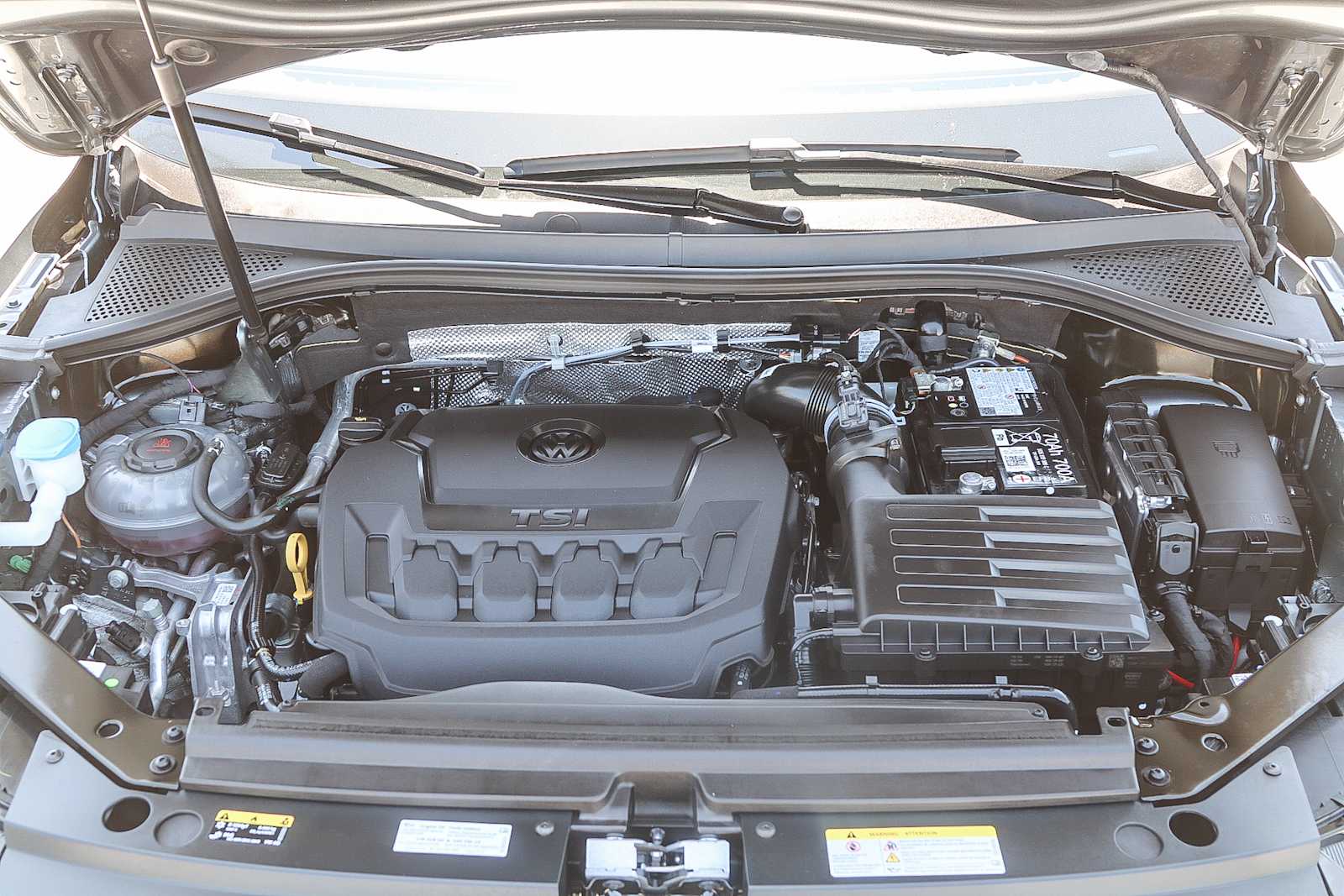 Thumbnail: 2024 Volkswagen Tiguan - 28