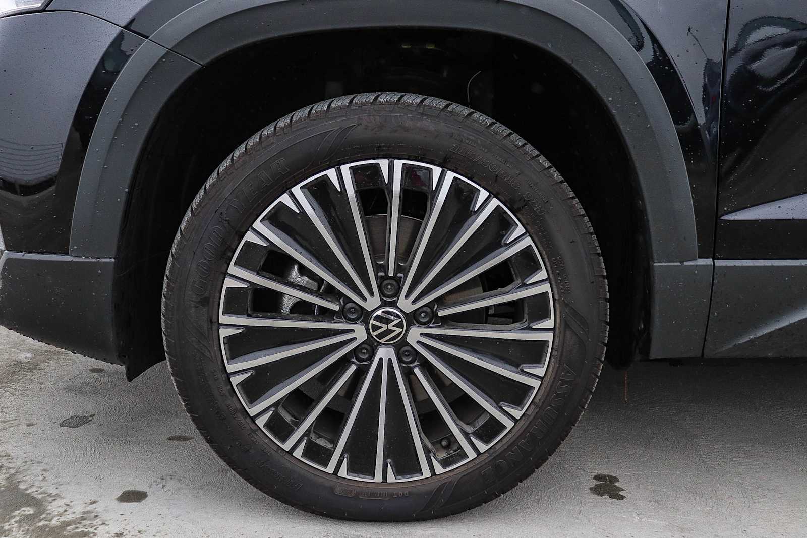 Thumbnail: 2025 Volkswagen Taos - 11