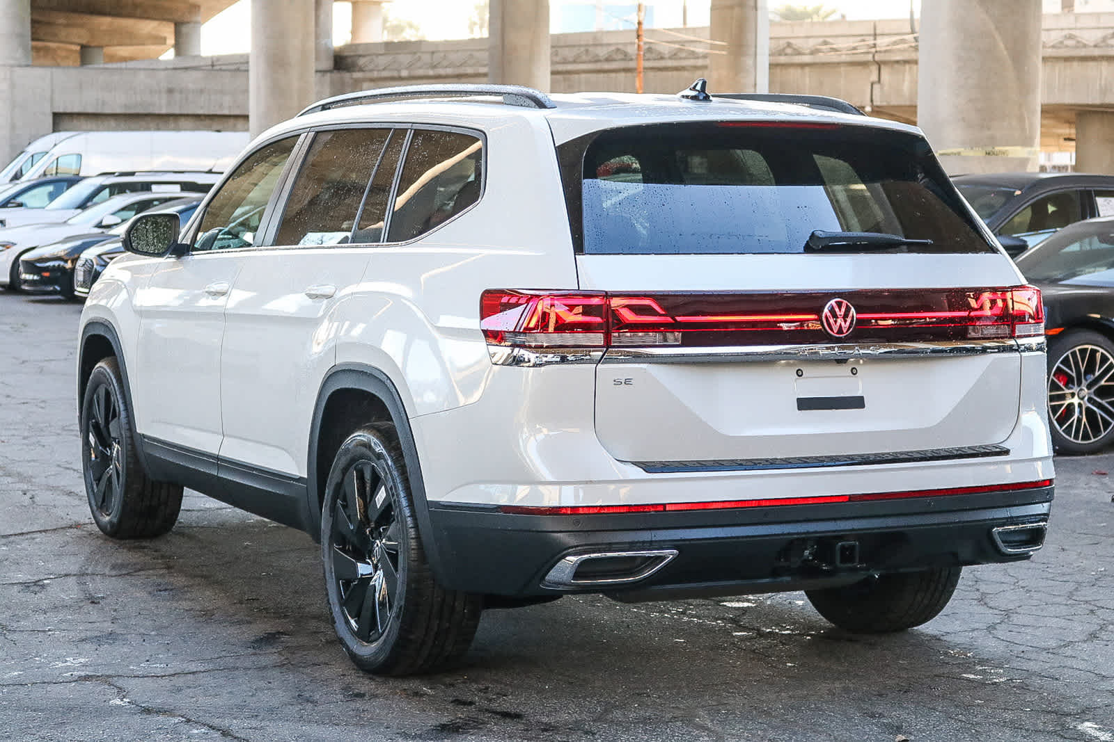 Thumbnail: 2026 Volkswagen Atlas - 8