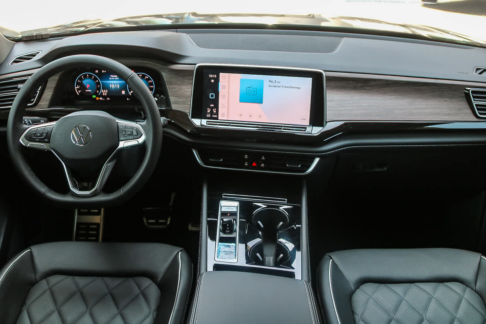 Thumbnail: 2025 Volkswagen Atlas - 14