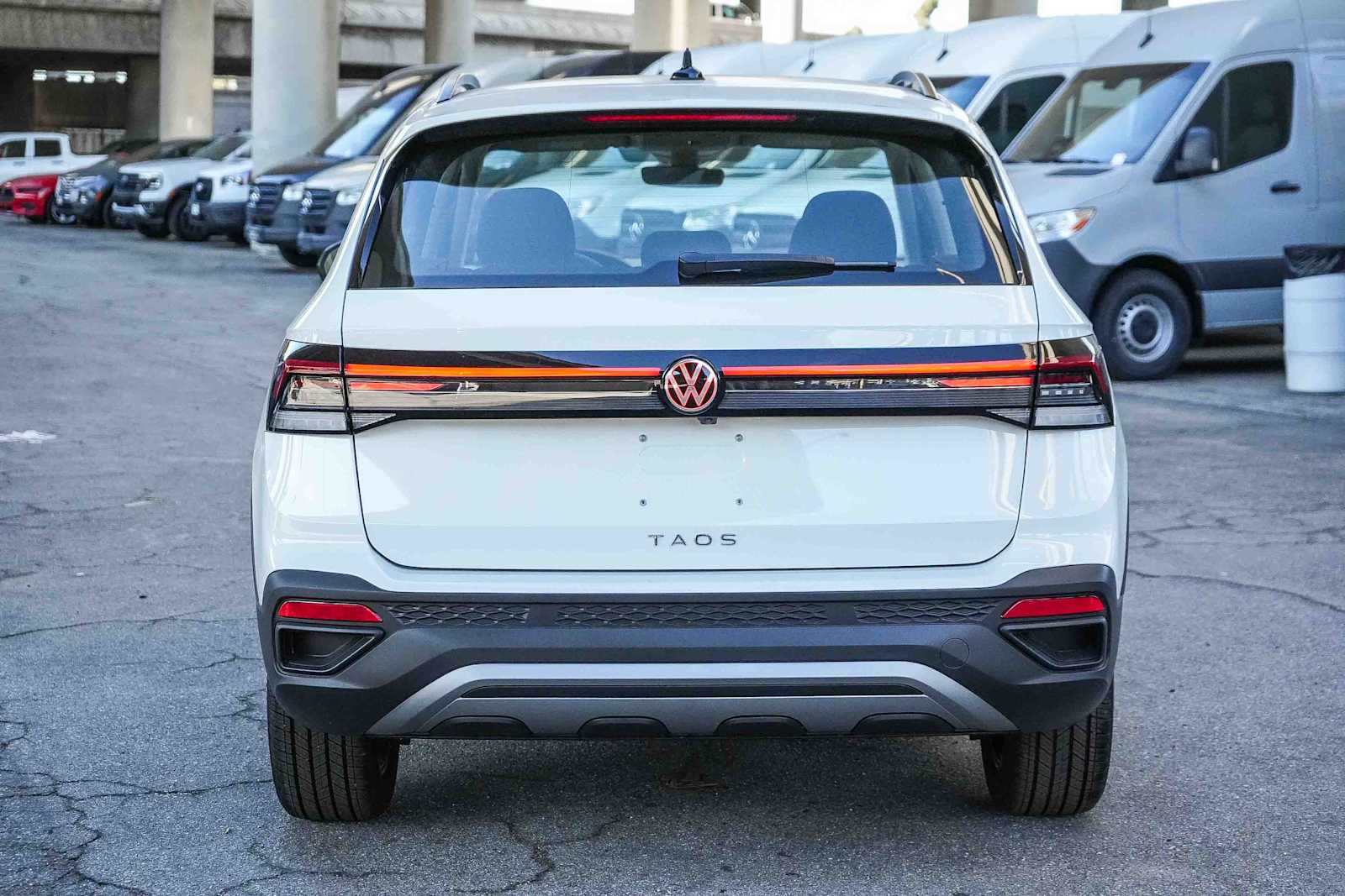 Thumbnail: 2026 Volkswagen Taos - 7