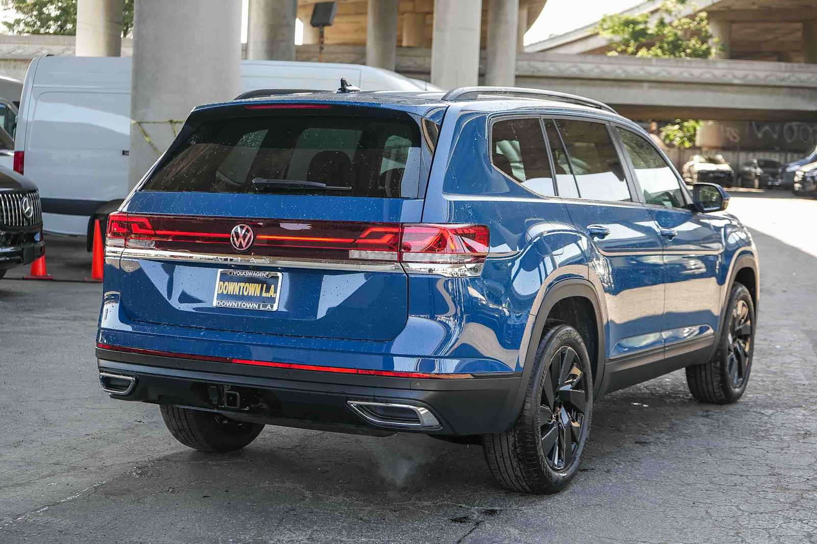Thumbnail: 2026 Volkswagen Atlas - 6