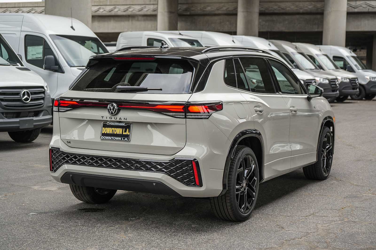Thumbnail: 2026 Volkswagen Tiguan - 4