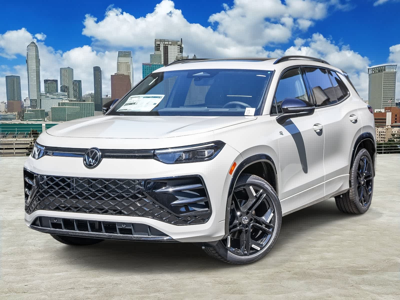 Thumbnail: 2026 Volkswagen Tiguan - 1