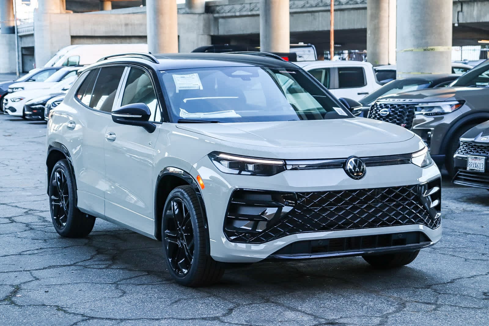 Thumbnail: 2026 Volkswagen Tiguan - 3