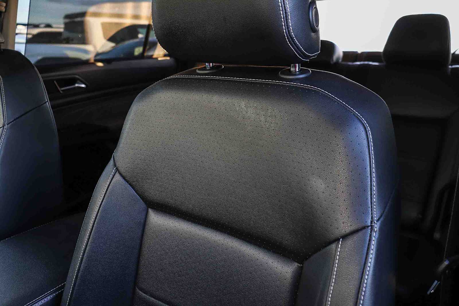 Thumbnail: 2021 Volkswagen Atlas - 26