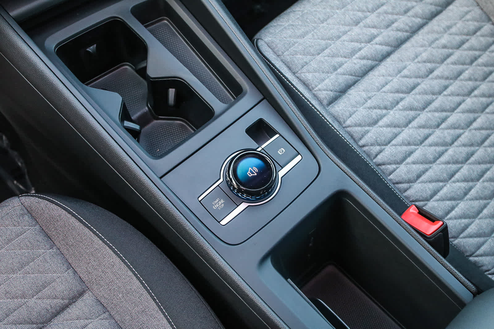 Thumbnail: 2025 Volkswagen Tiguan - 21