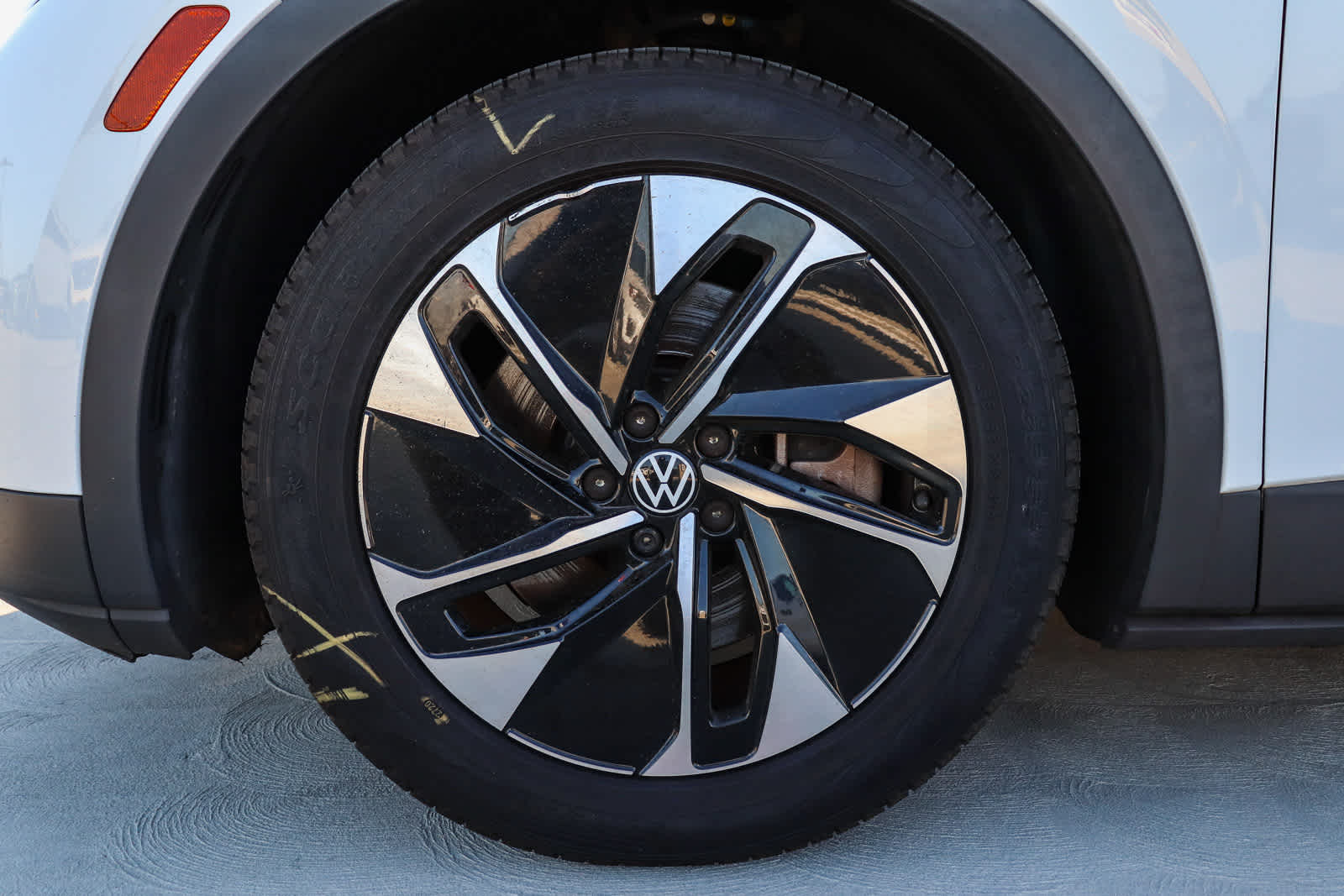 Thumbnail: 2021 Volkswagen ID.4 - 11