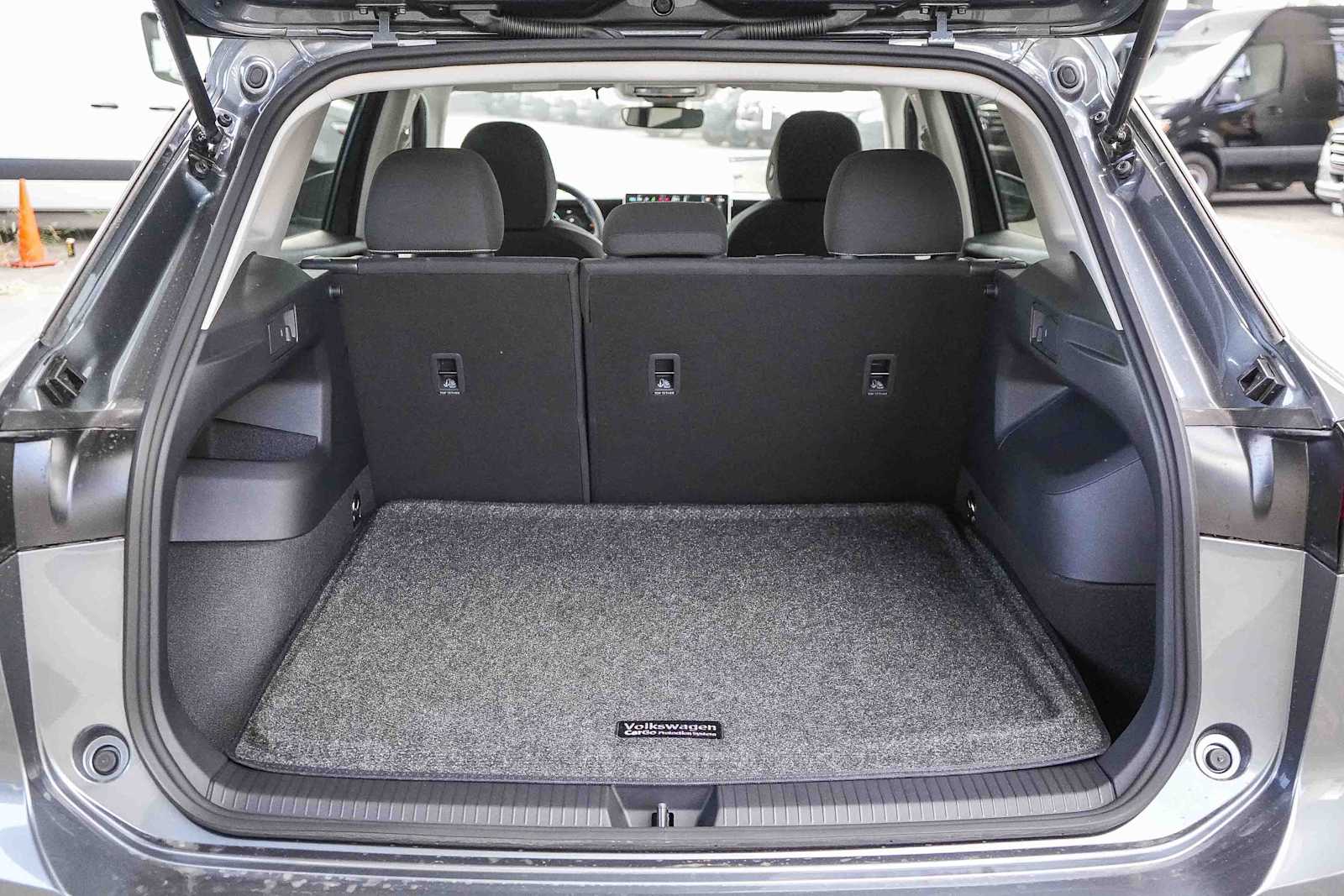 Thumbnail: 2026 Volkswagen Tiguan - 12