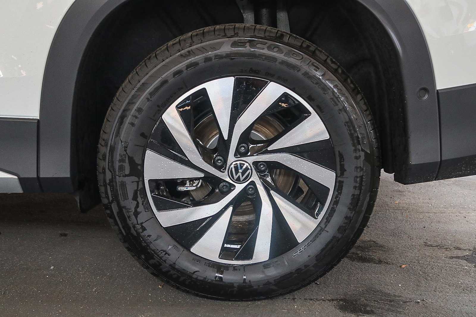 Thumbnail: 2025 Volkswagen Tiguan - 10