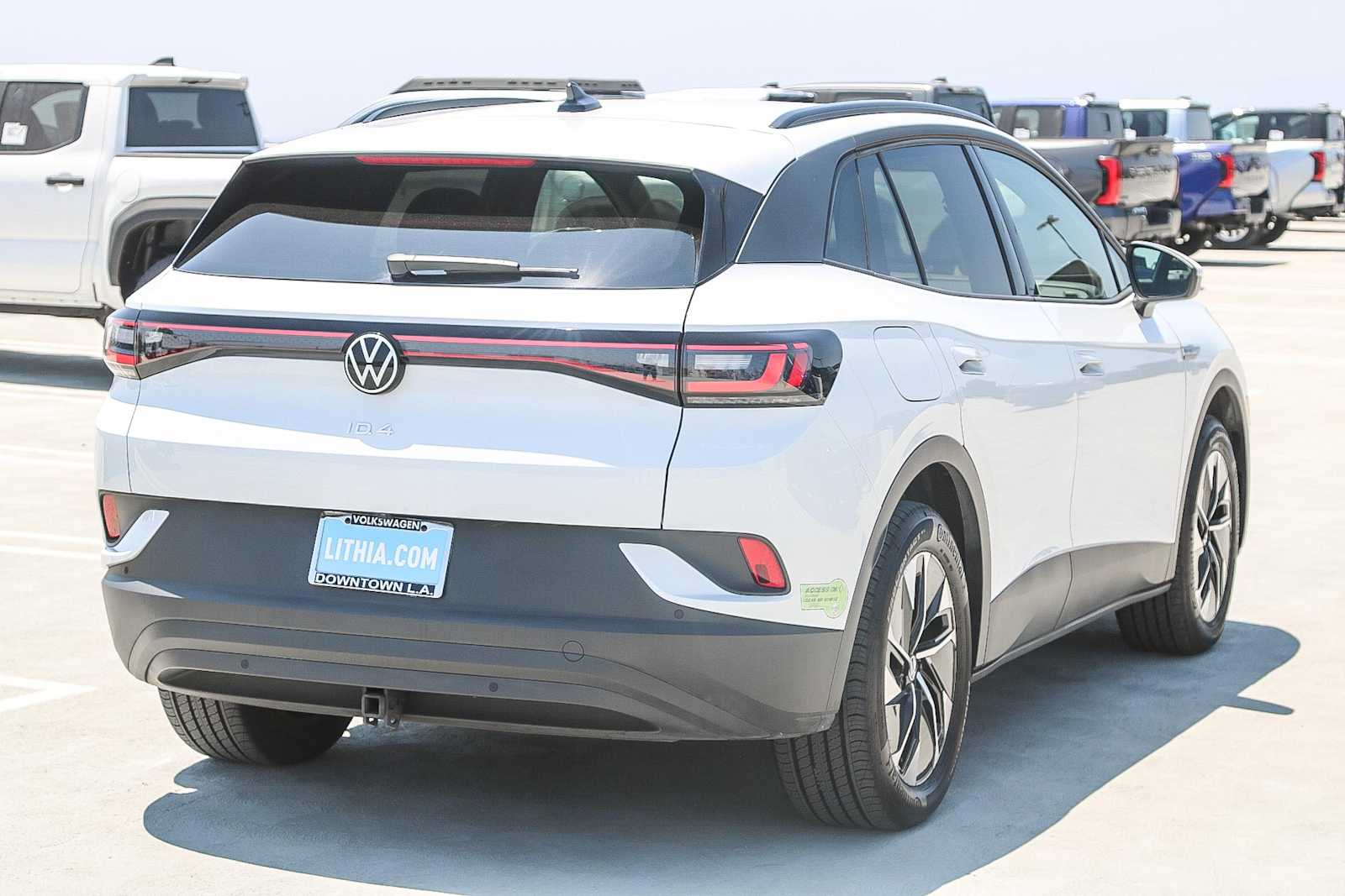 Thumbnail: 2022 Volkswagen ID.4 - 6