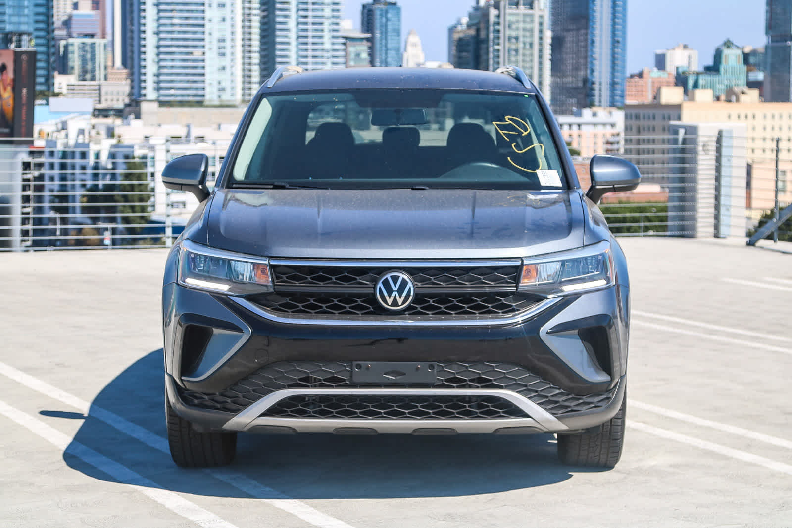 Thumbnail: 2022 Volkswagen Taos - 2