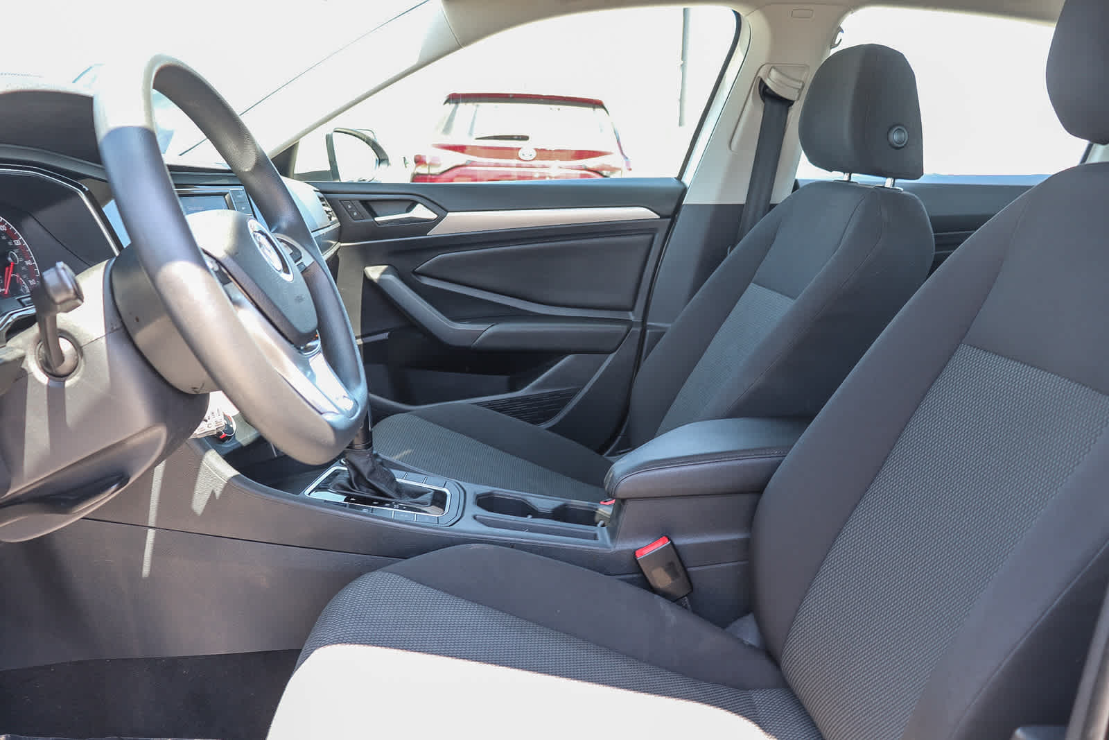 Thumbnail: 2019 Volkswagen Jetta - 19