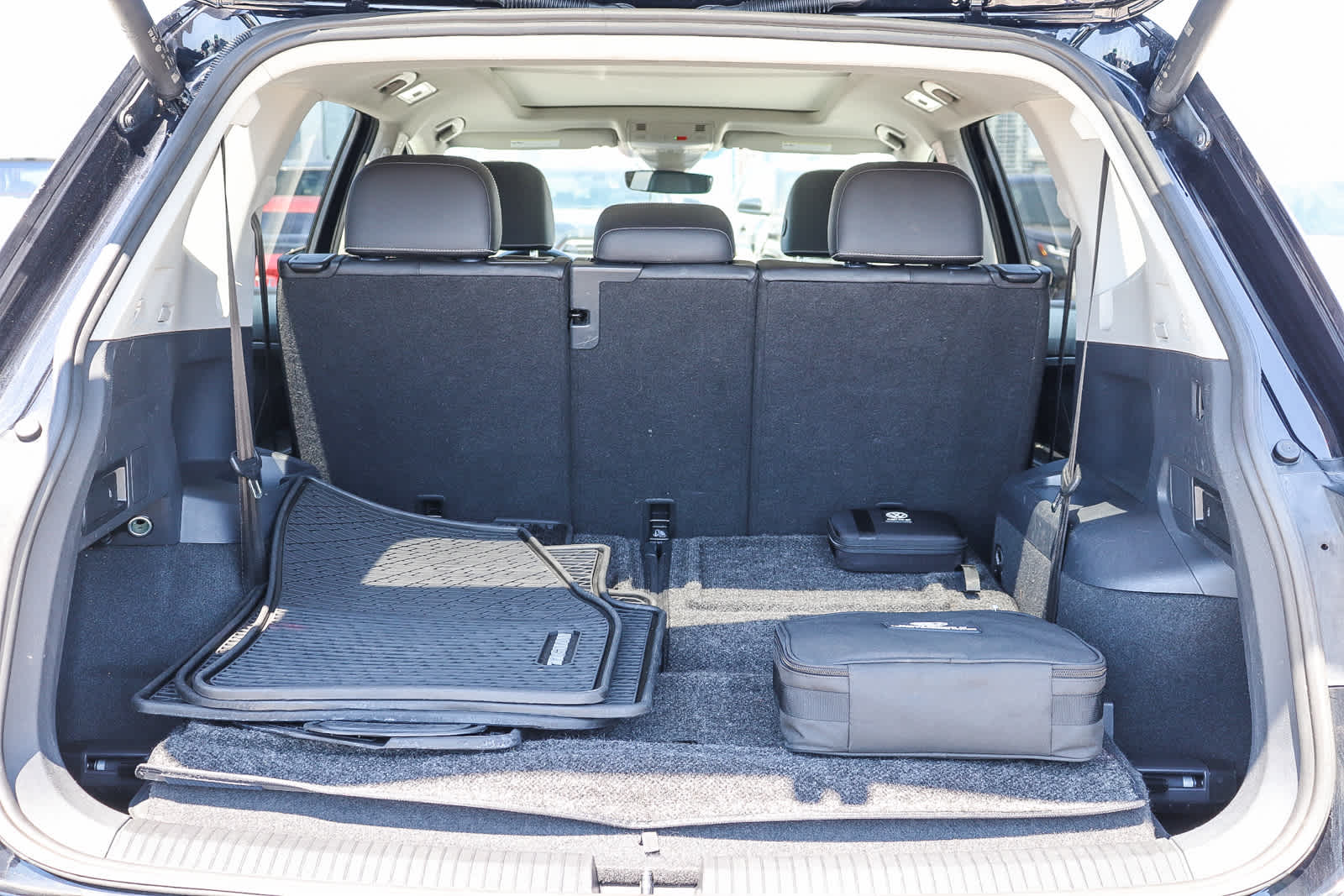 Thumbnail: 2022 Volkswagen Tiguan - 25