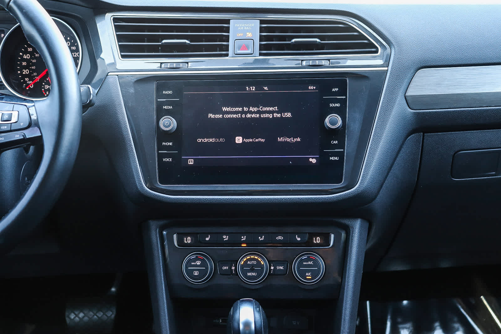 Thumbnail: 2019 Volkswagen Tiguan - 13