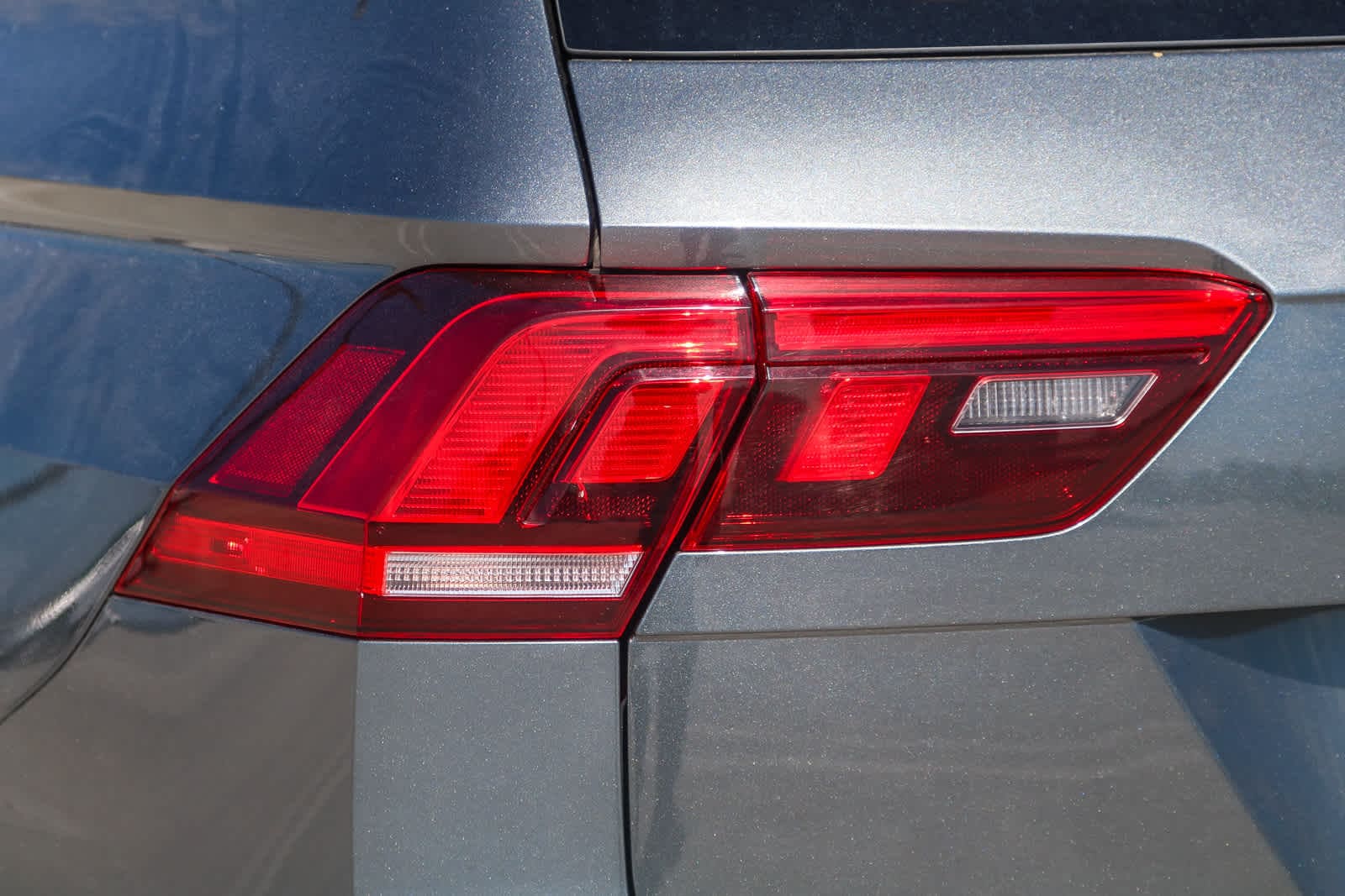 Thumbnail: 2024 Volkswagen Tiguan - 10