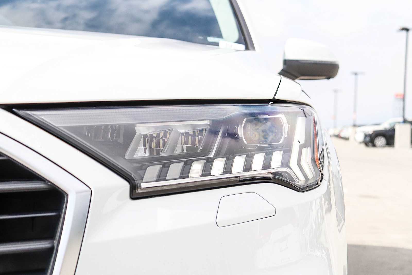 Thumbnail: 2024 Audi Q7 - 7