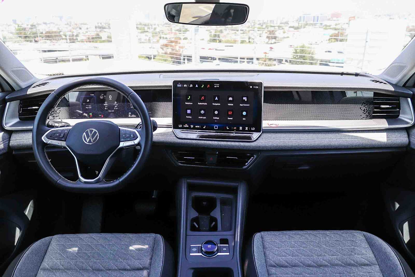 Thumbnail: 2025 Volkswagen Tiguan - 12