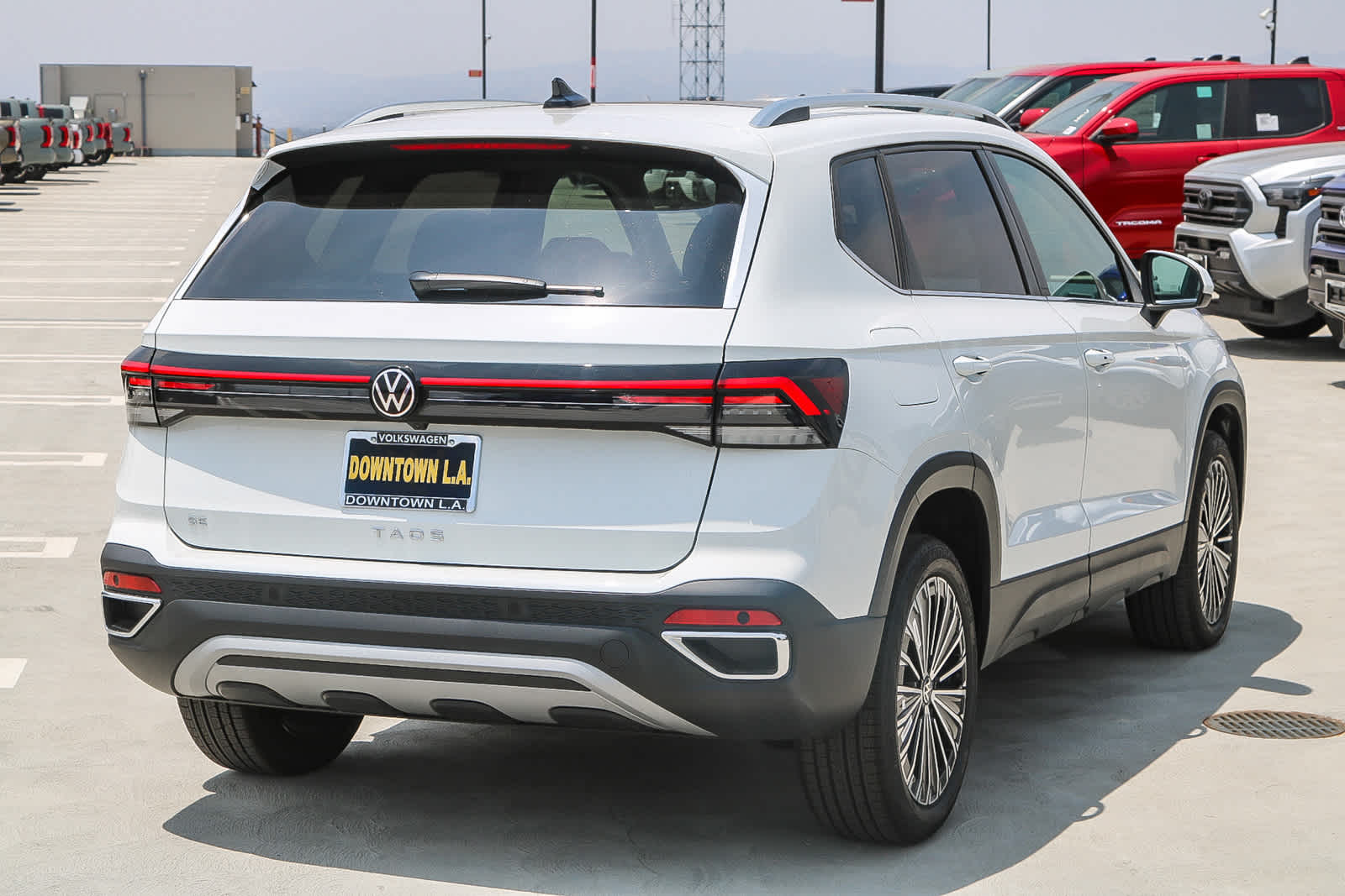 Thumbnail: 2025 Volkswagen Taos - 6
