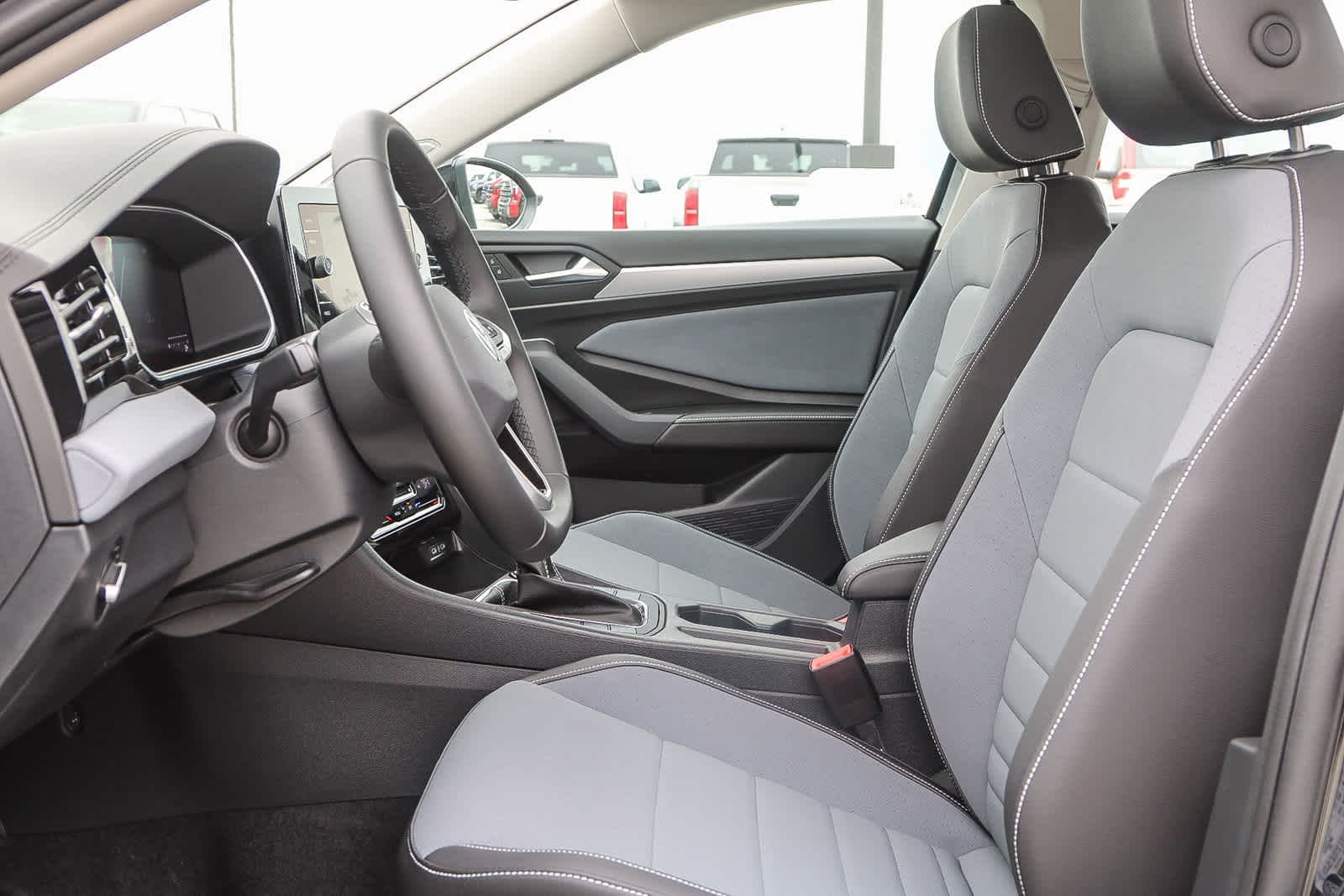 2025 Volkswagen Jetta SE 19