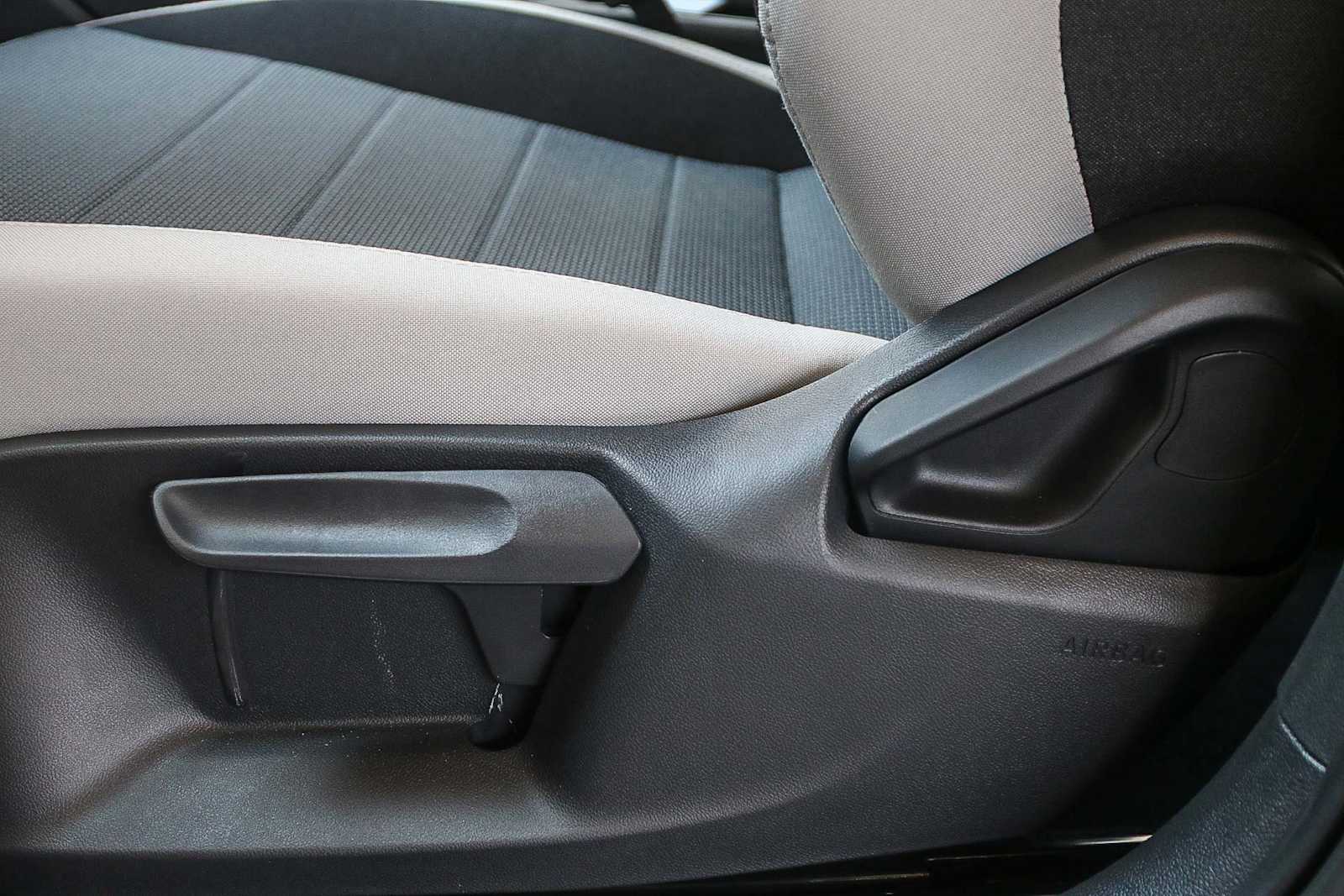 Thumbnail: 2025 Volkswagen Taos - 22