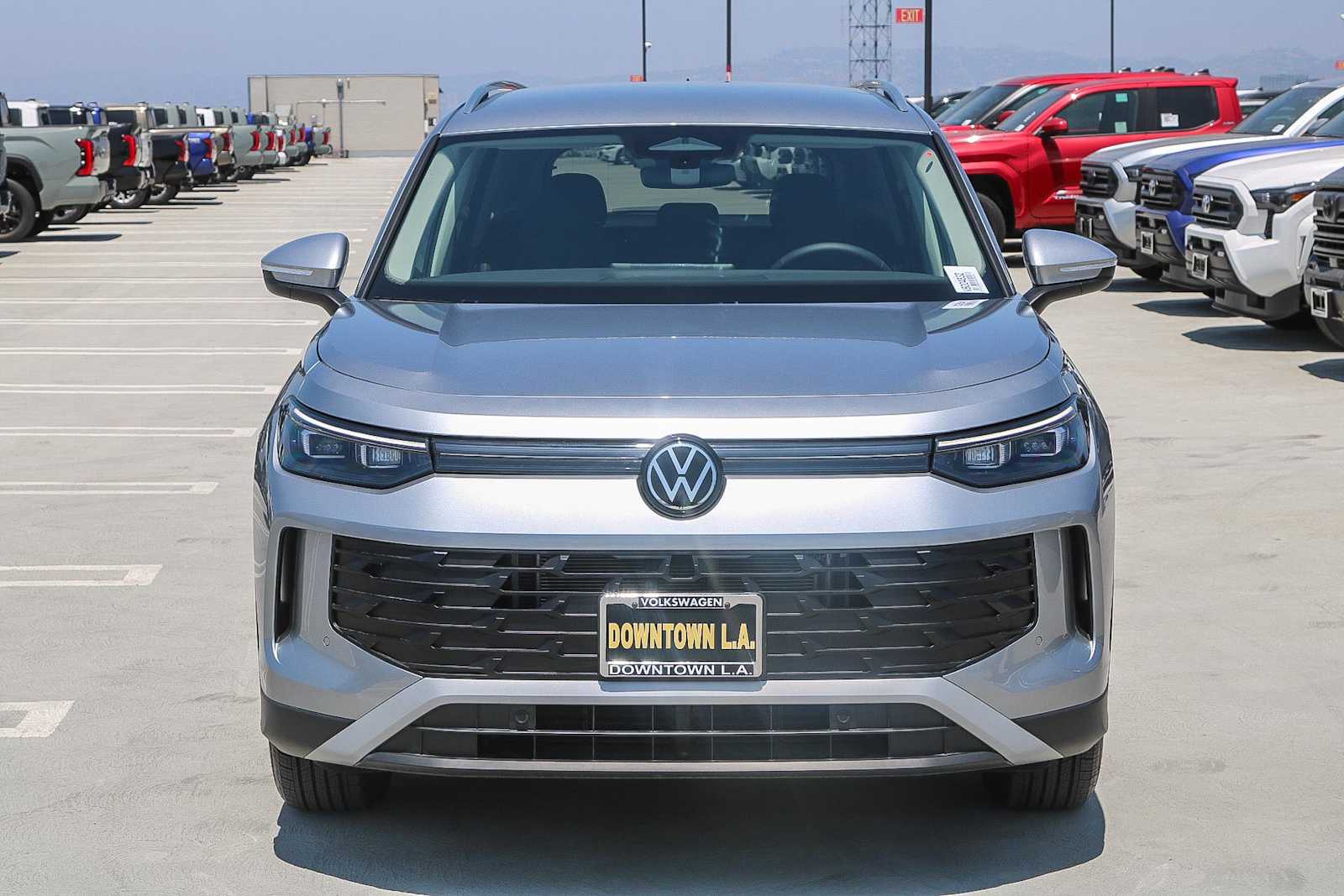 Thumbnail: 2025 Volkswagen Tiguan - 2