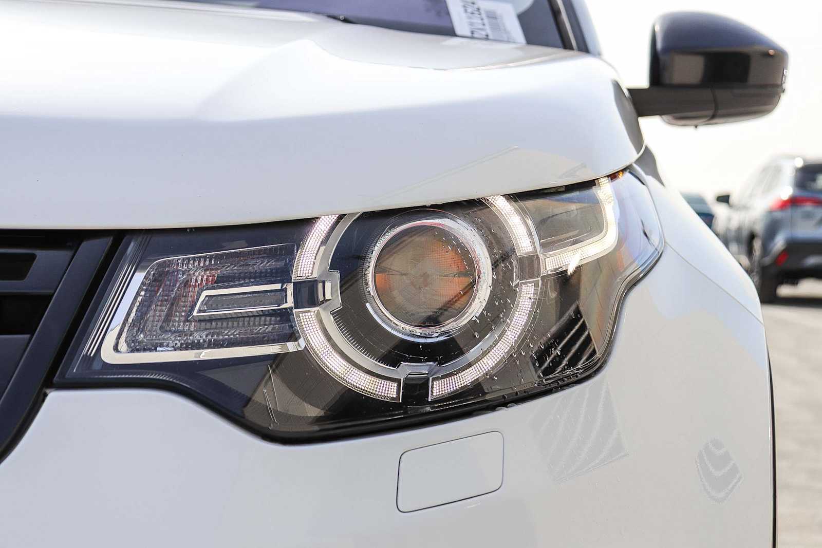 Thumbnail: 2018 Land Rover Discovery Sport - 7