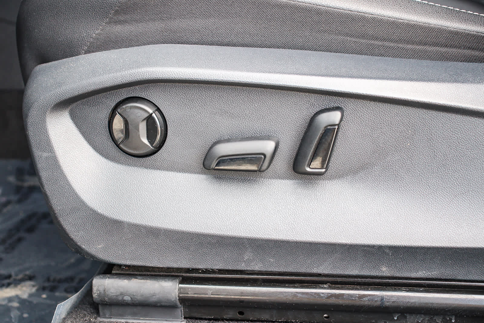 Thumbnail: 2022 Volkswagen Tiguan - 20