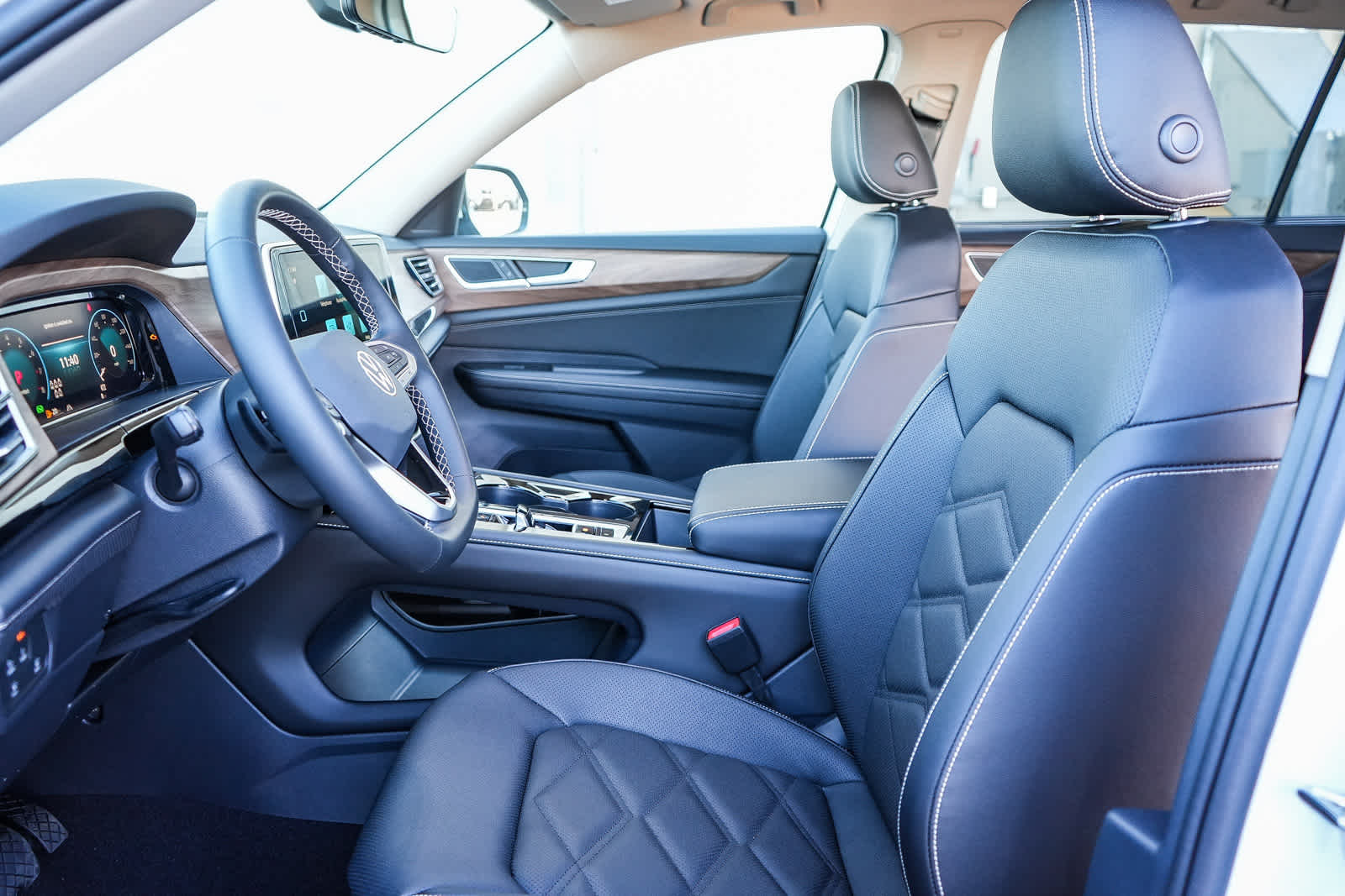 Thumbnail: 2026 Volkswagen Atlas - 17