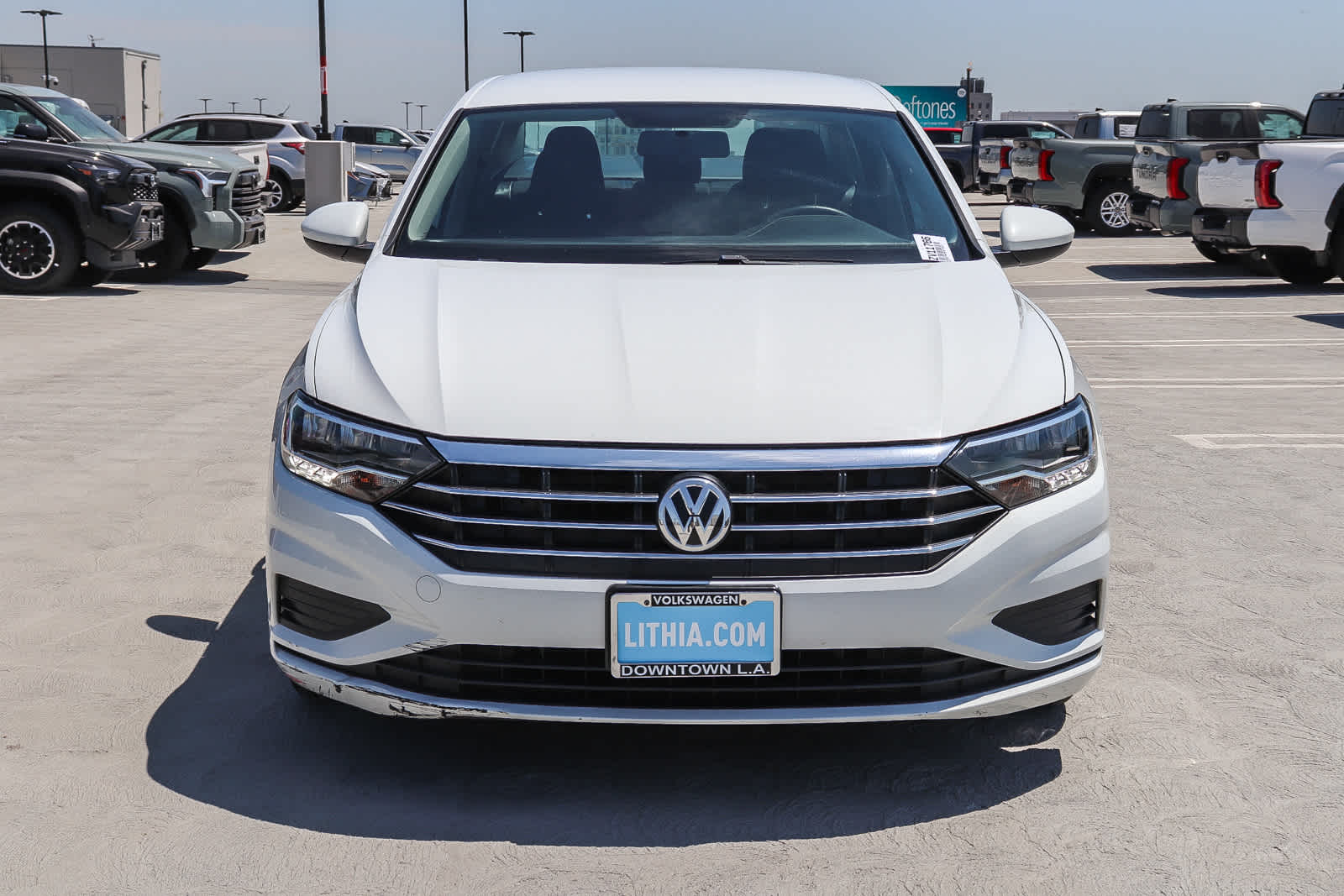 Thumbnail: 2019 Volkswagen Jetta - 2