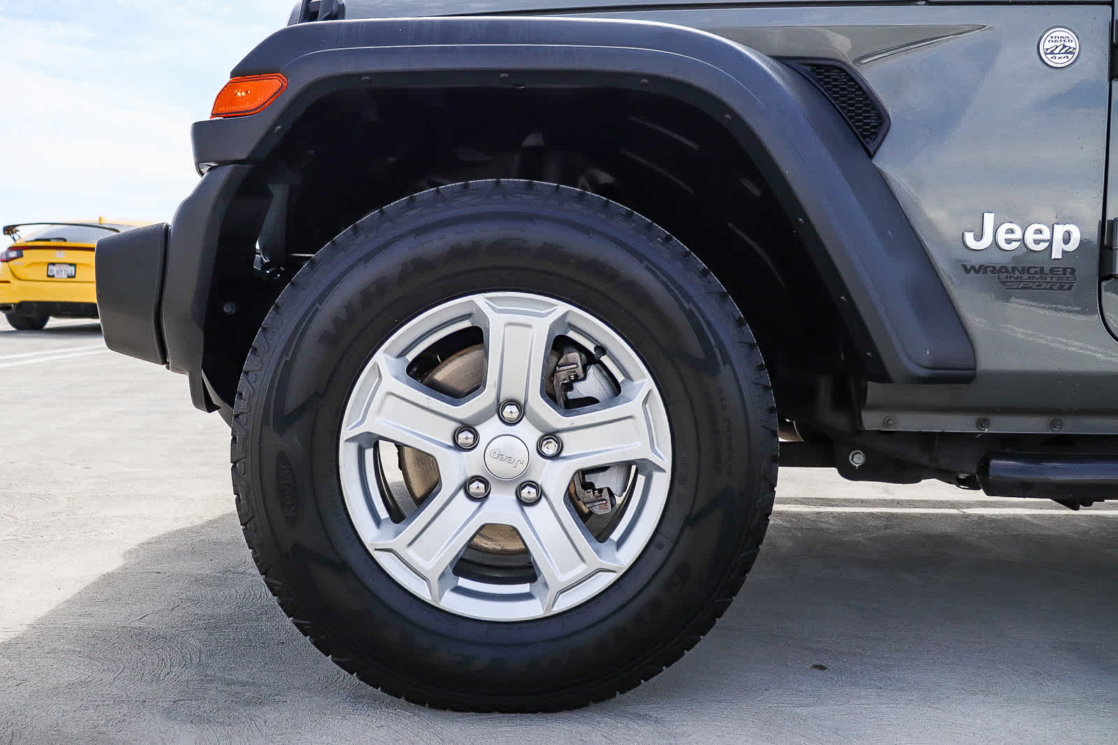 Thumbnail: 2018 Jeep Wrangler - 11