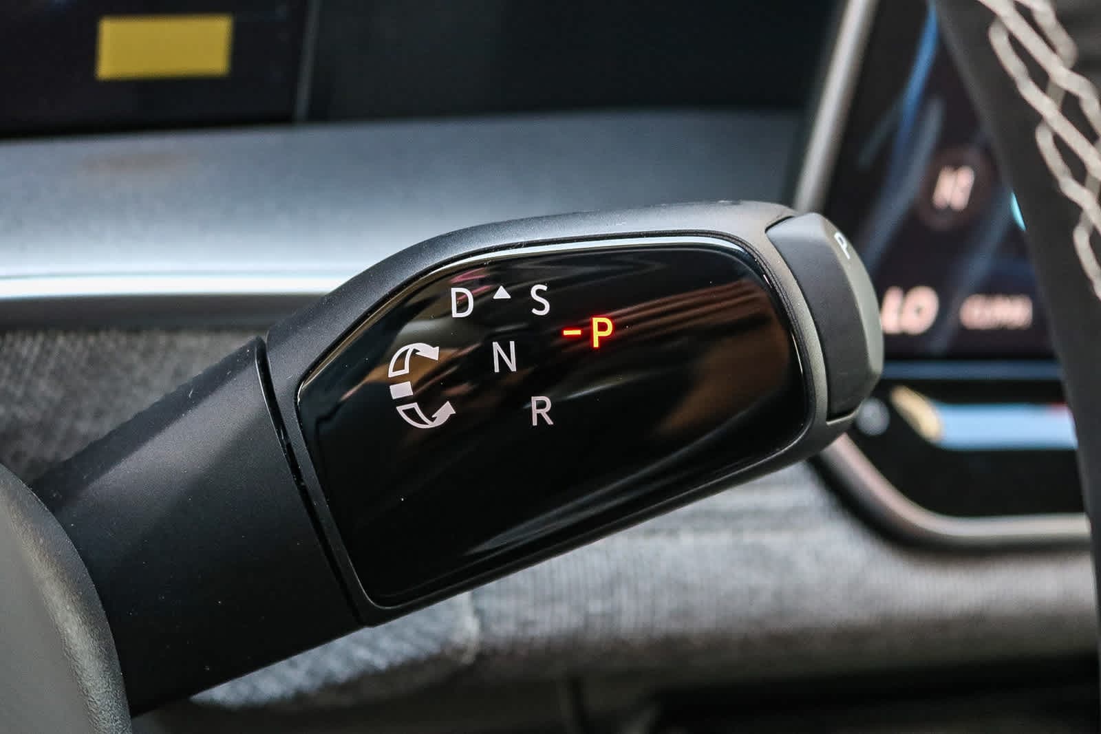 Thumbnail: 2025 Volkswagen Tiguan - 20