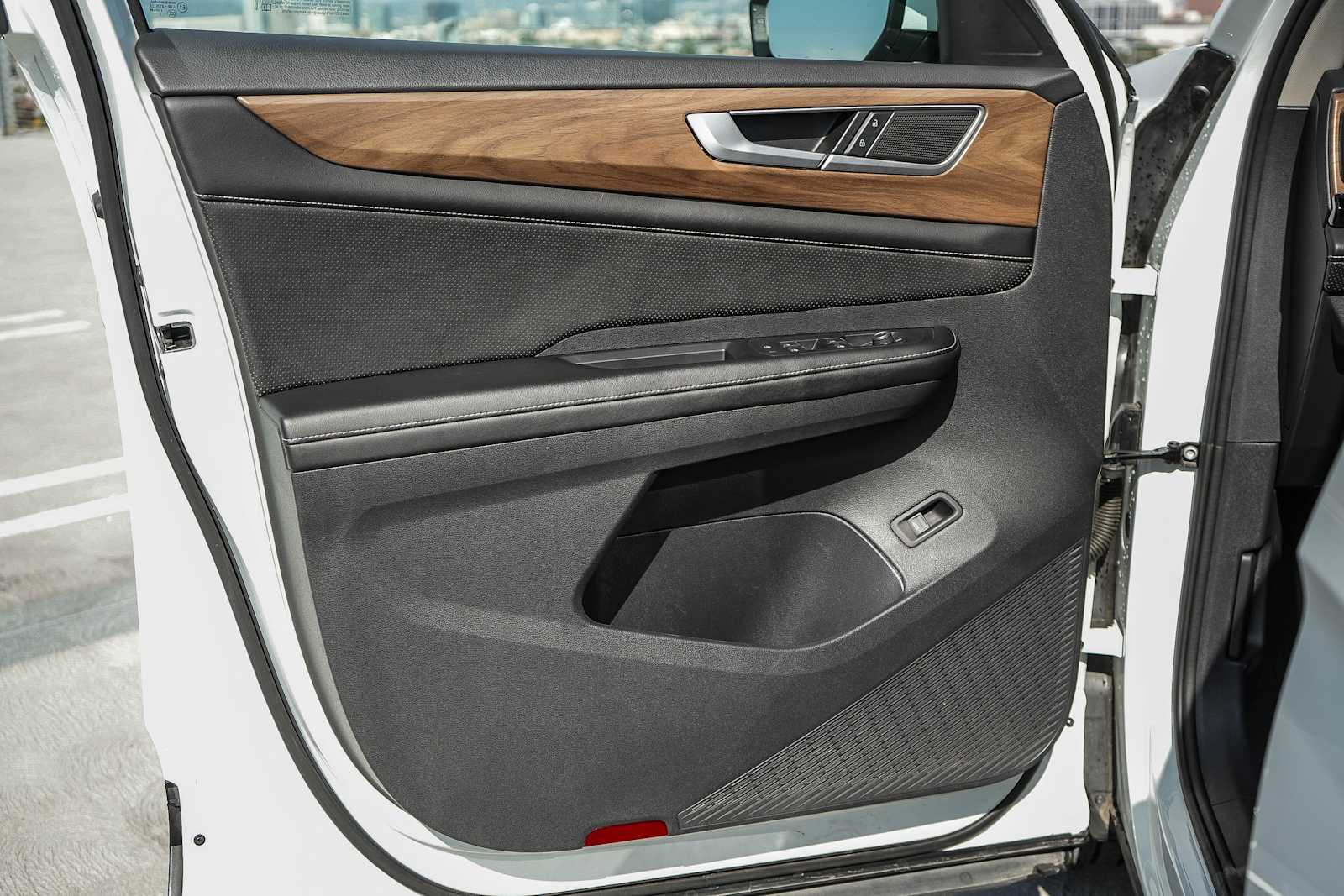 Thumbnail: 2024 Volkswagen Atlas - 22