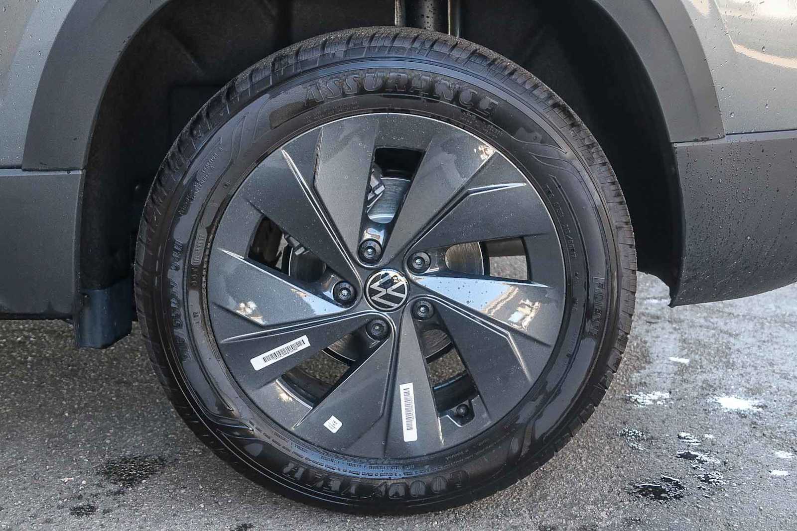 Thumbnail: 2025 Volkswagen Taos - 10
