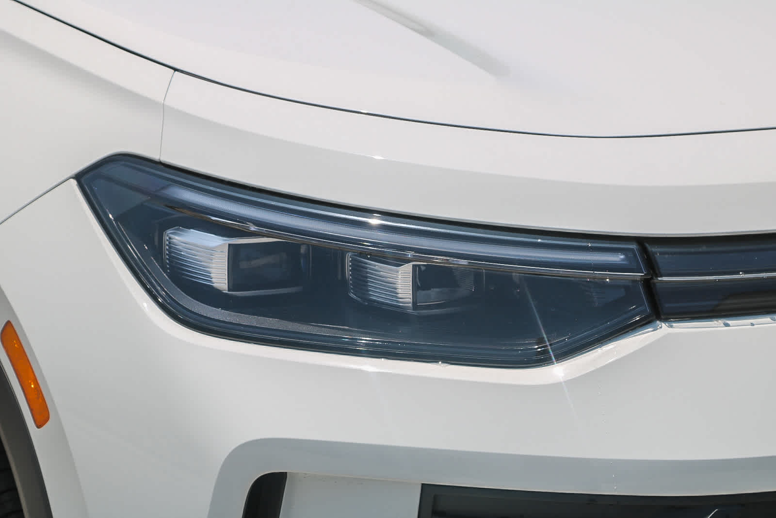 Thumbnail: 2025 Volkswagen Tiguan - 4