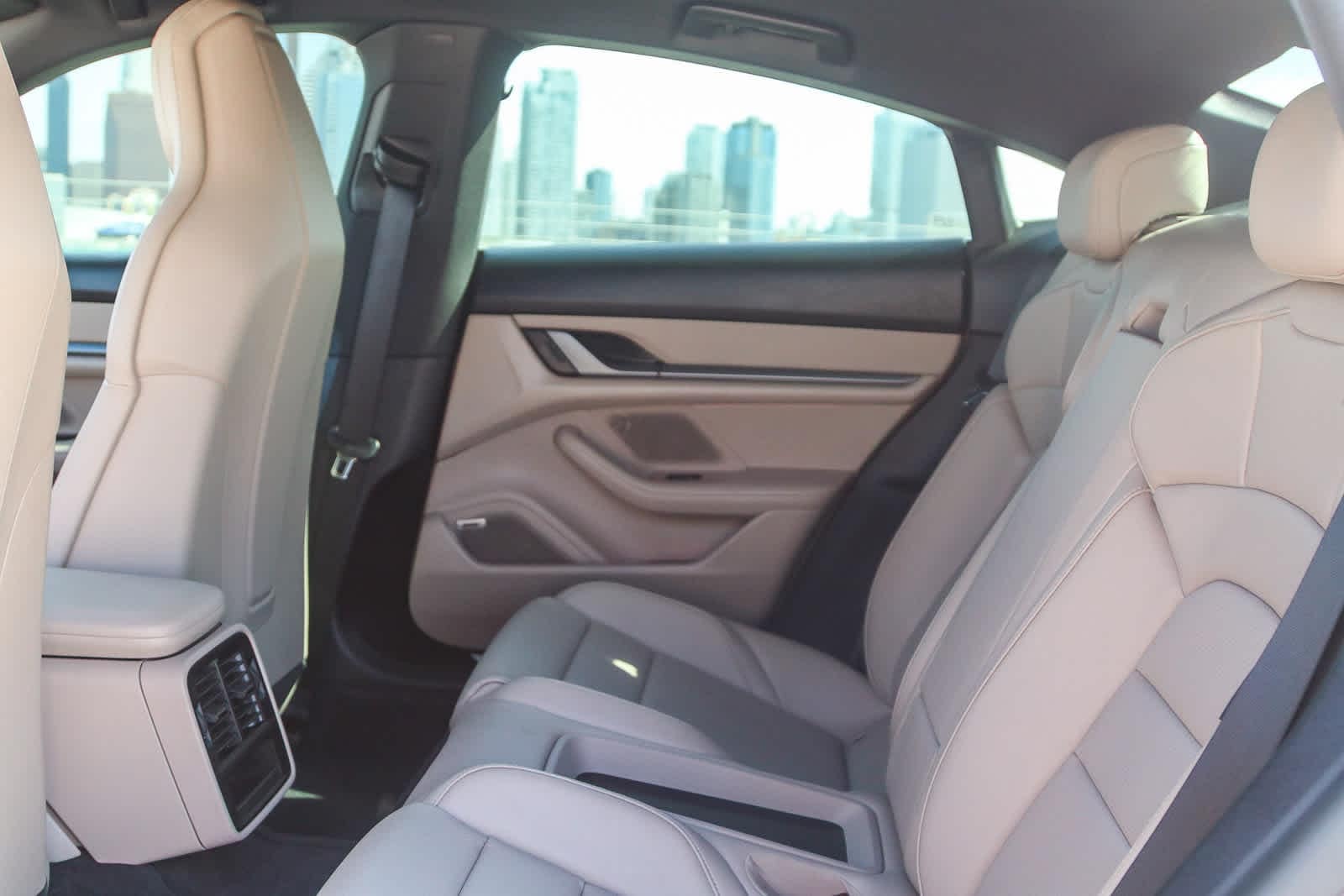 Thumbnail: 2025 Porsche Taycan - 24