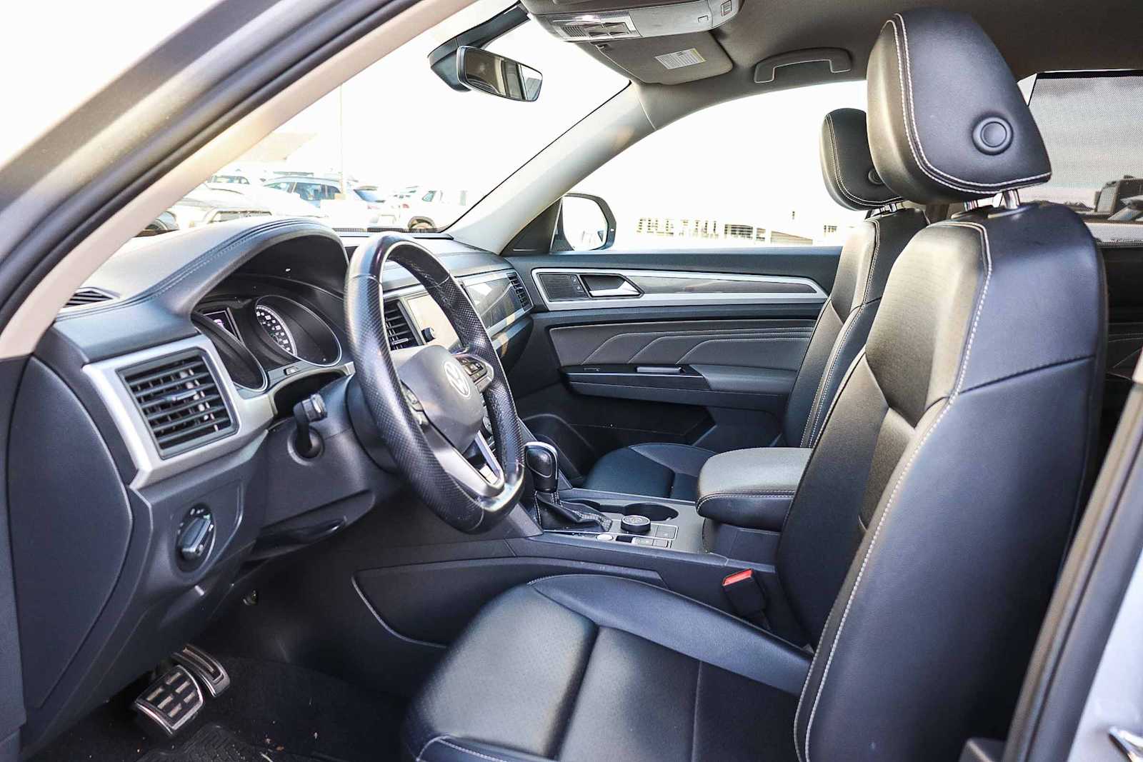 Thumbnail: 2021 Volkswagen Atlas - 18