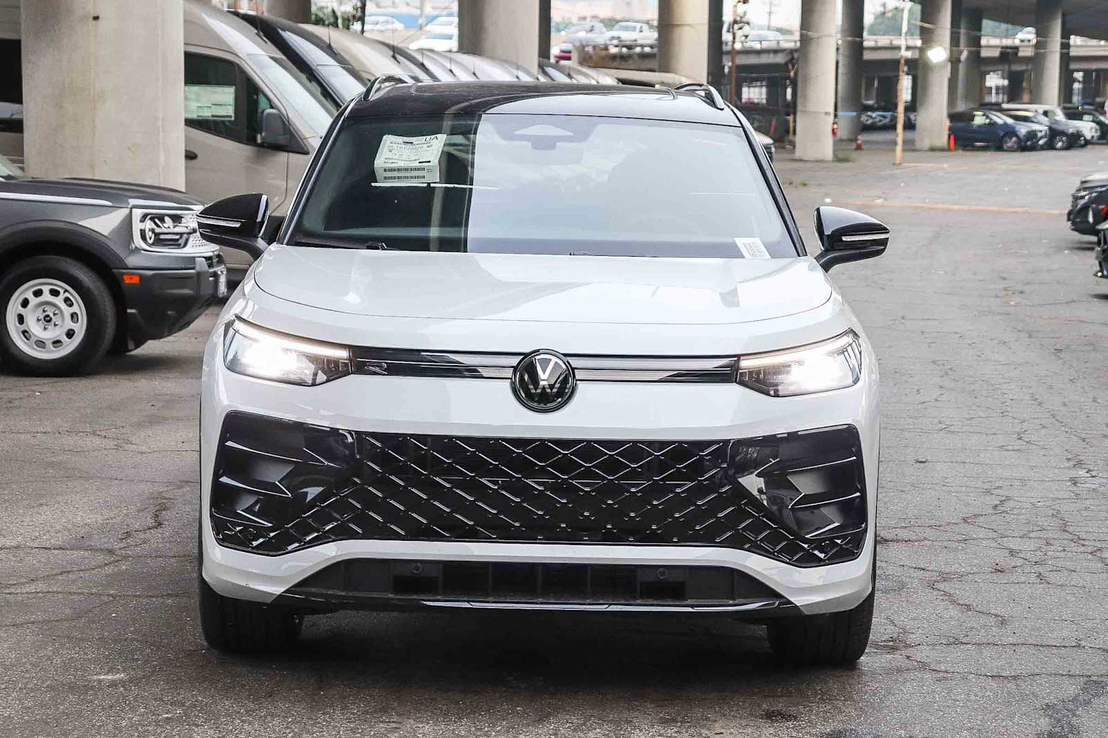 Thumbnail: 2026 Volkswagen Tiguan - 2