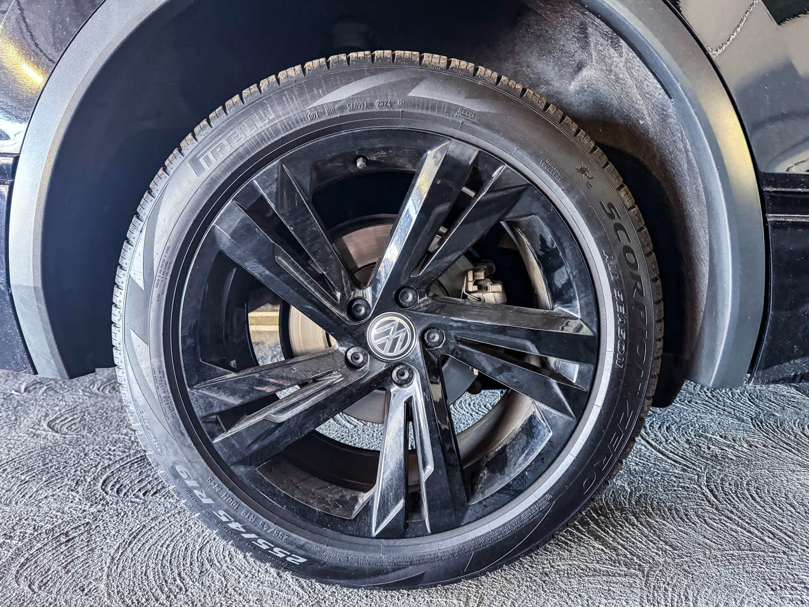 Thumbnail: 2021 Volkswagen Tiguan - 10