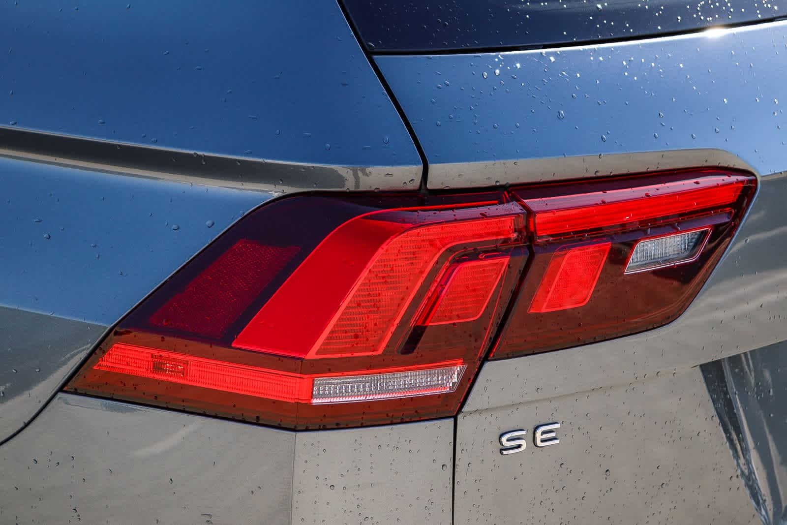 Thumbnail: 2022 Volkswagen Tiguan - 9