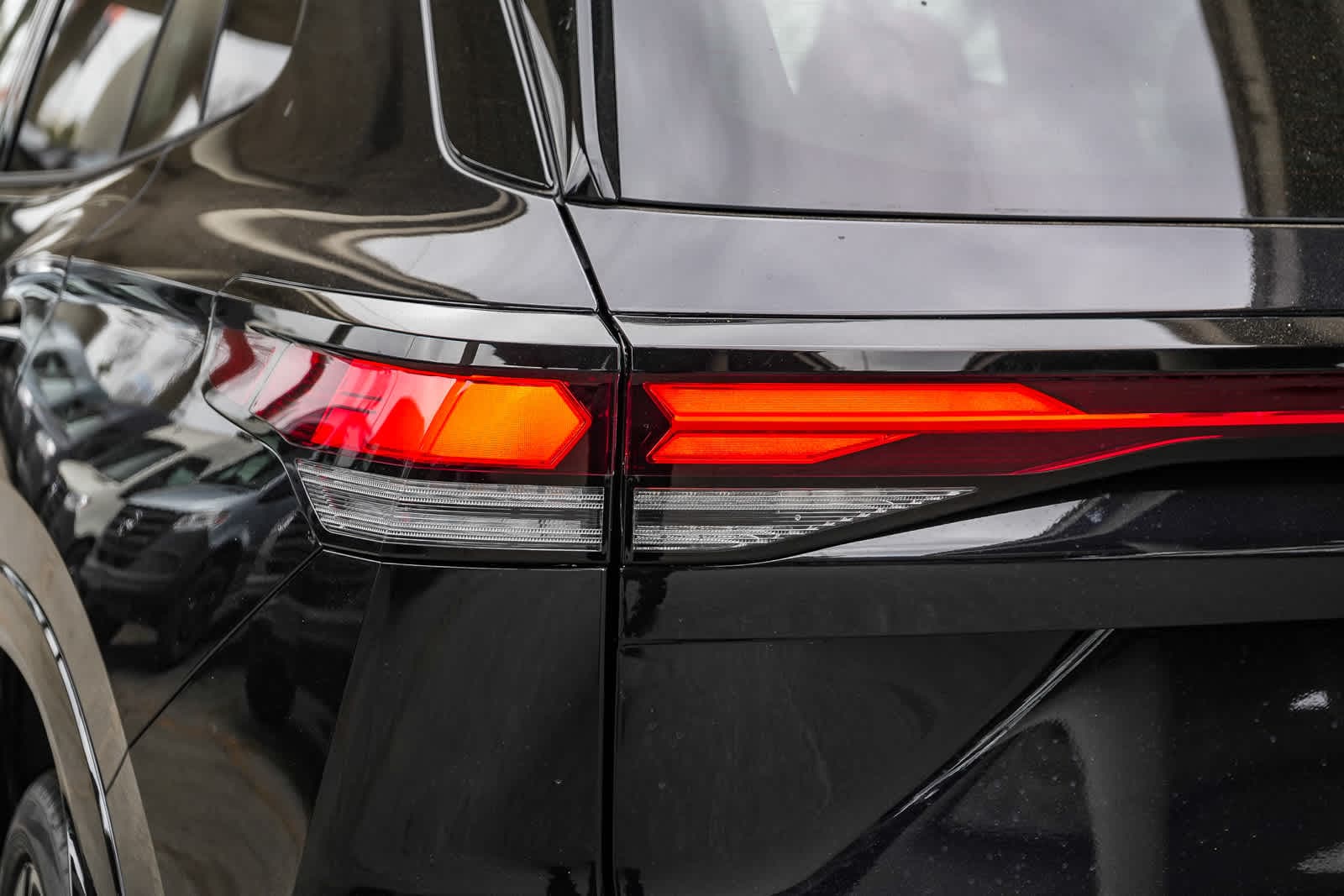 Thumbnail: 2026 Volkswagen Tiguan - 7