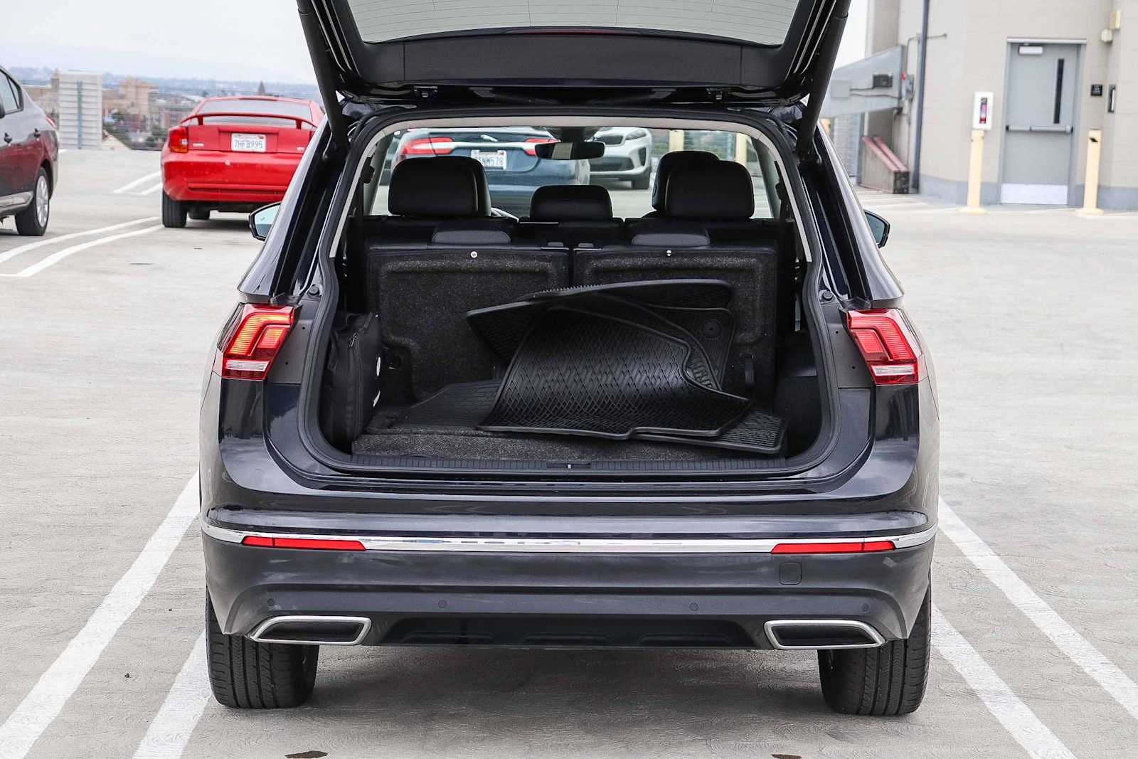 Thumbnail: 2018 Volkswagen Tiguan - 30