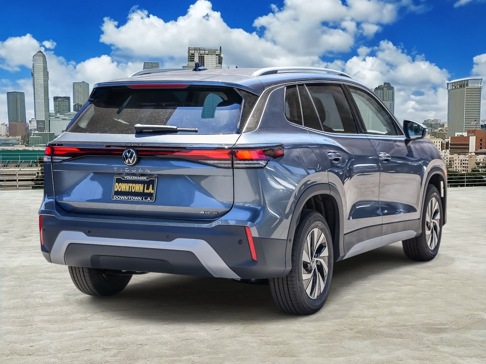 Thumbnail: 2026 Volkswagen Tiguan - 4