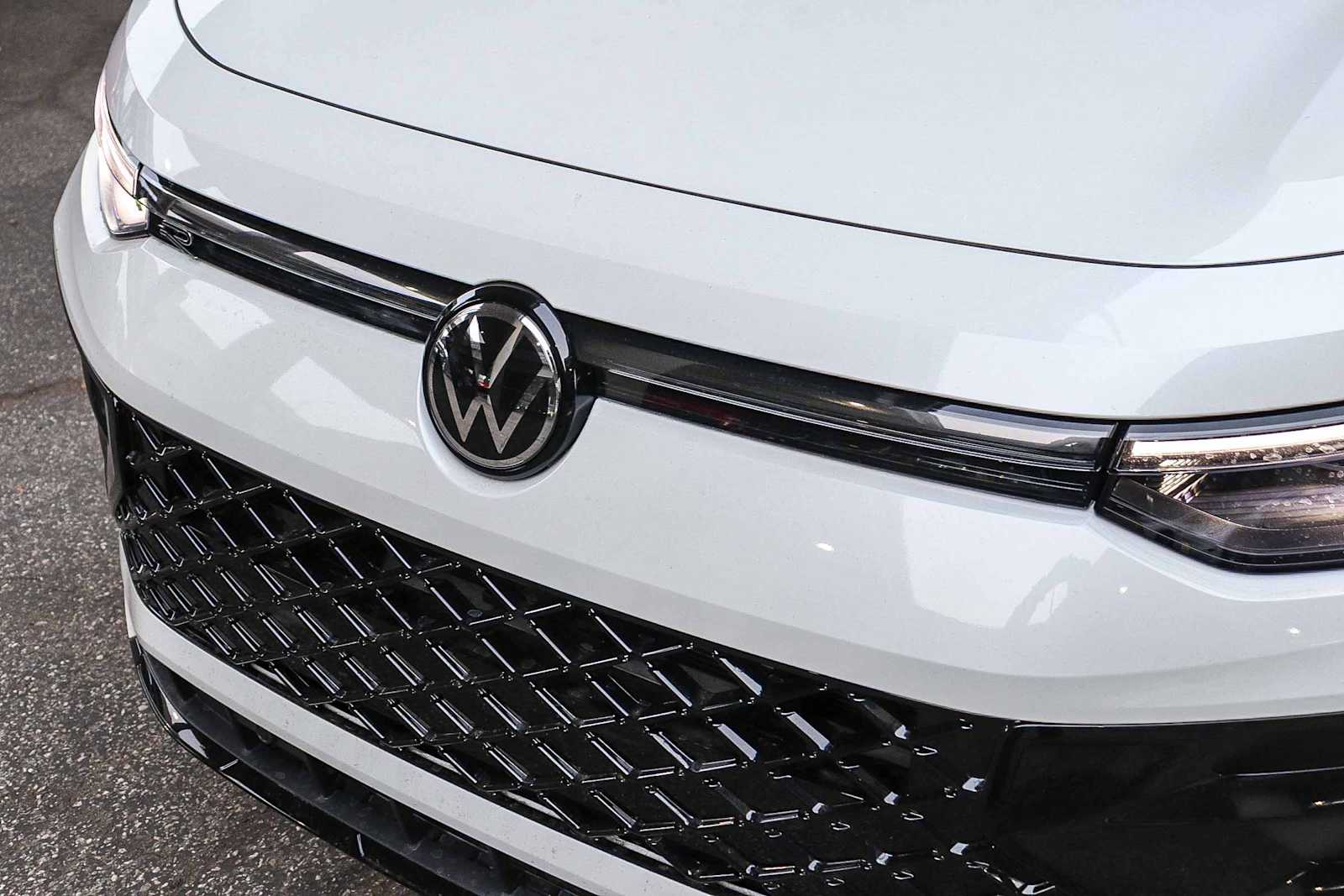 Thumbnail: 2026 Volkswagen Tiguan - 8