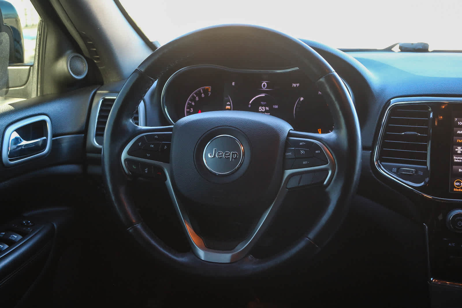 Thumbnail: 2020 Jeep Grand Cherokee - 15