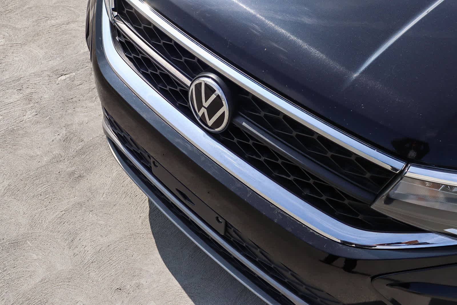 Thumbnail: 2022 Volkswagen Taos - 8