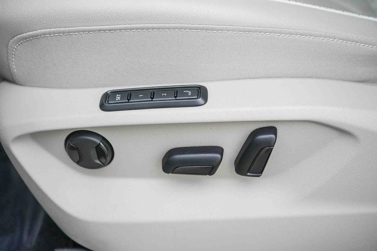 Thumbnail: 2025 Volkswagen Atlas - 23