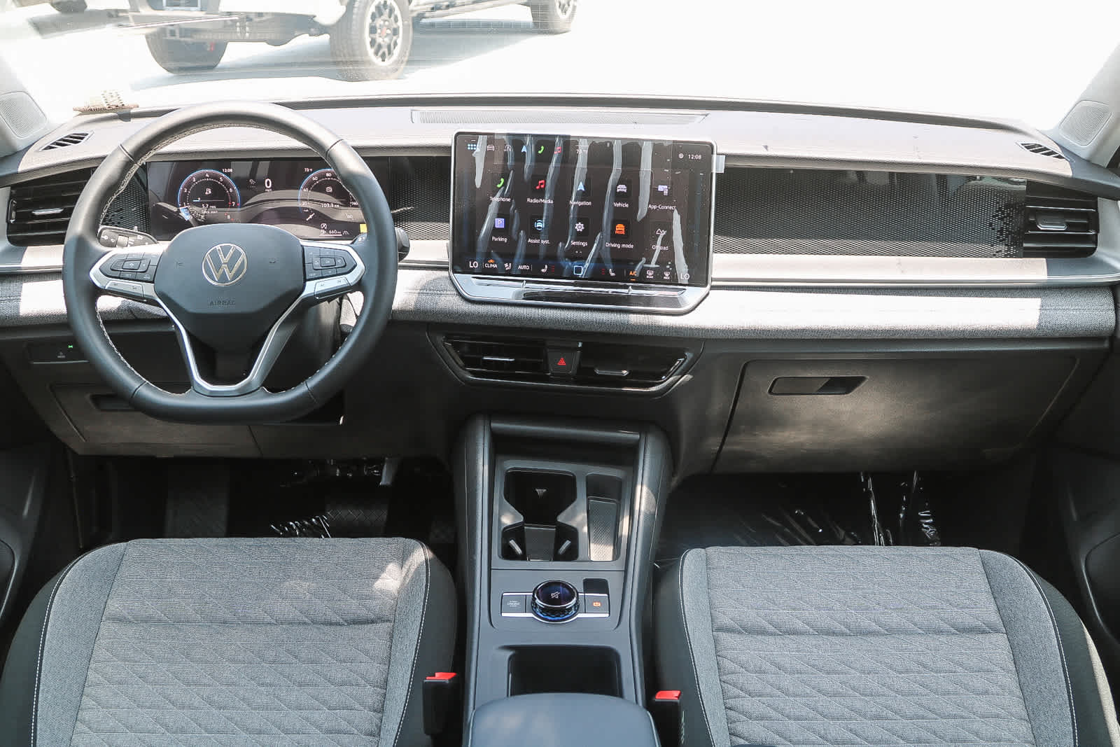 Thumbnail: 2025 Volkswagen Tiguan - 13