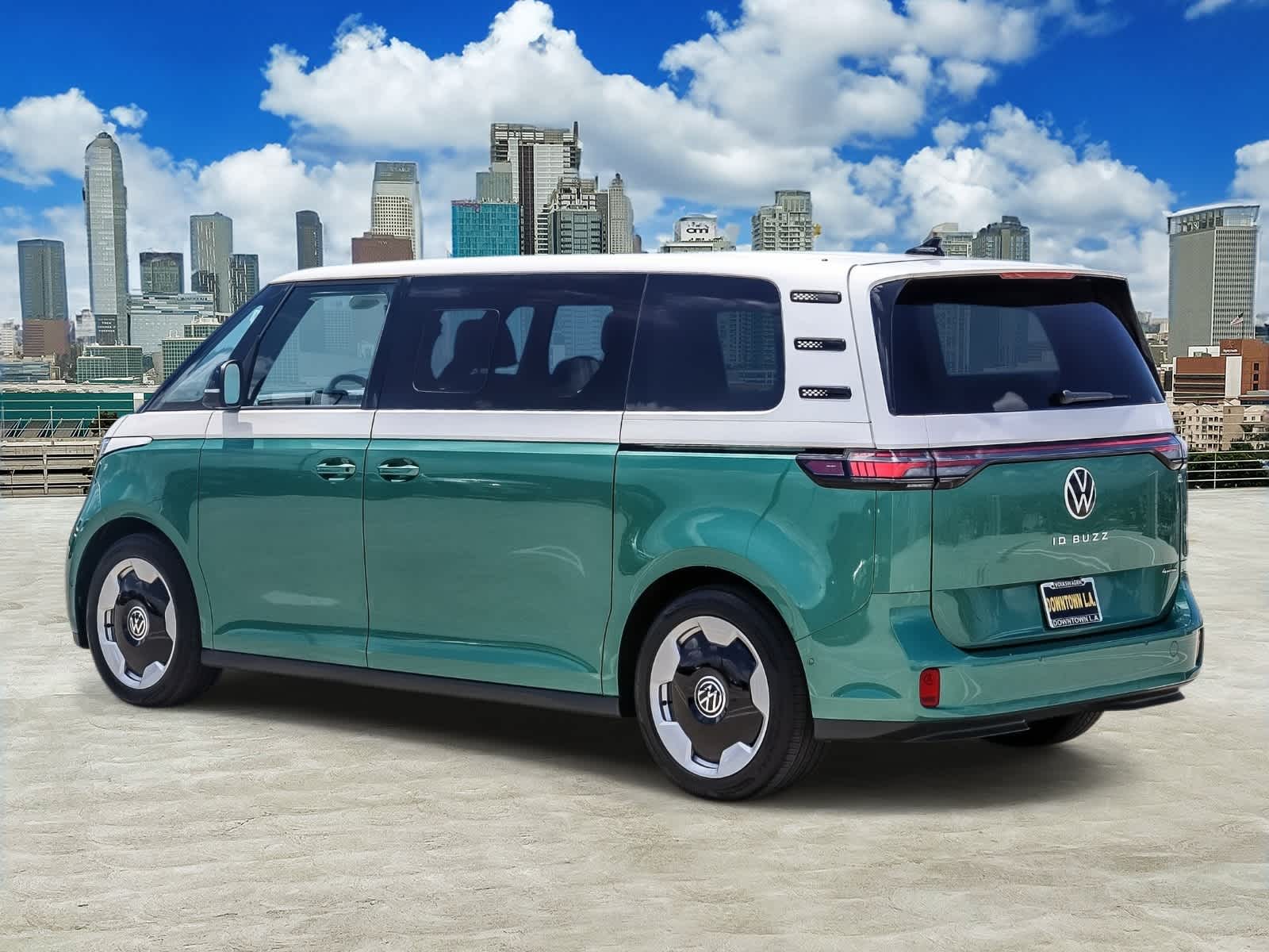 Thumbnail: 2025 Volkswagen ID.Buzz - 6